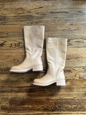 Steve Madden Riggs Banana Leather Boots